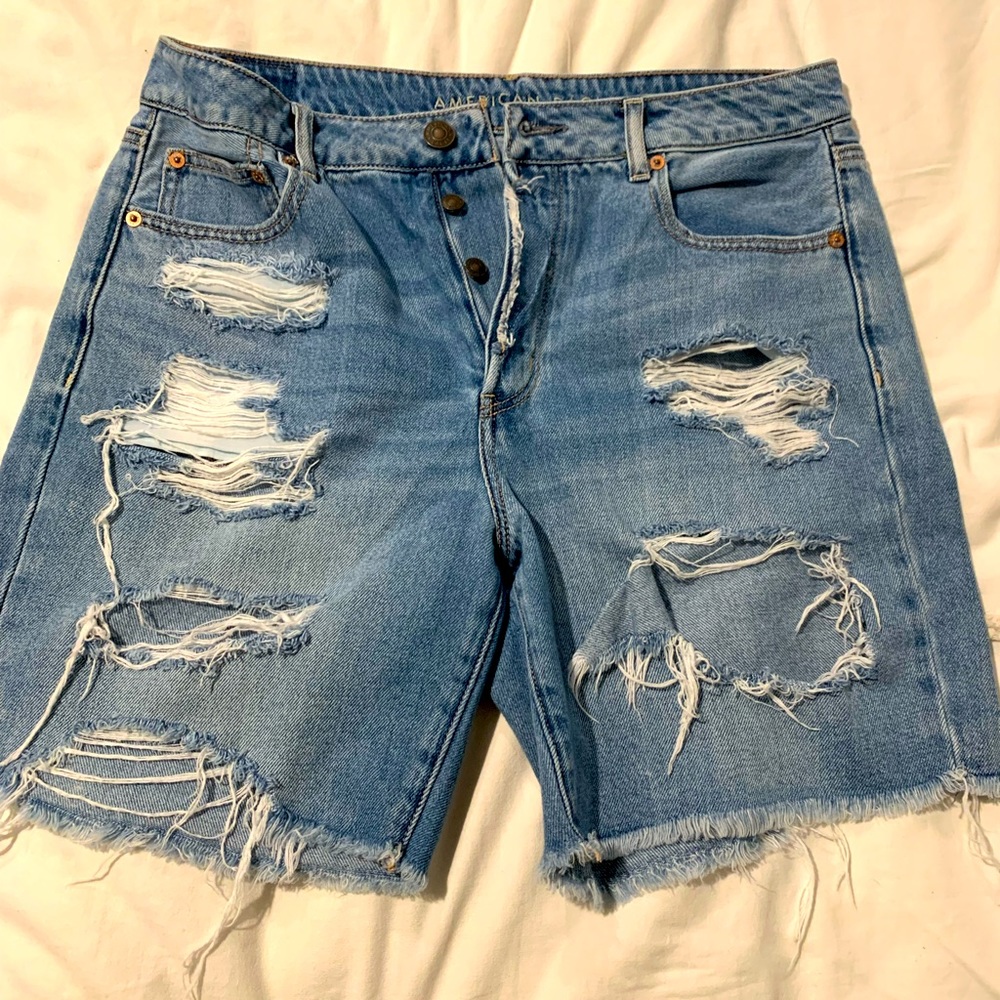 American eagle hi-rise tomgirl Bermuda short